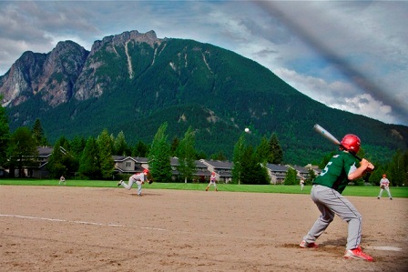 Baseball at Si View Park Photo by Sandy Horvath