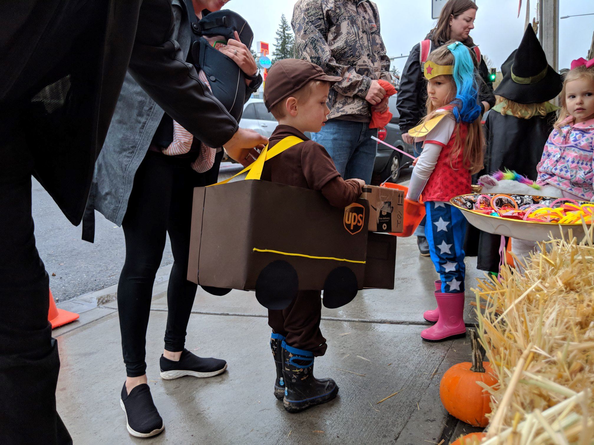 Trick-or-Treat Street - 14