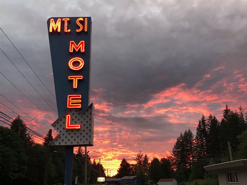 Mt Si Motel, 2023